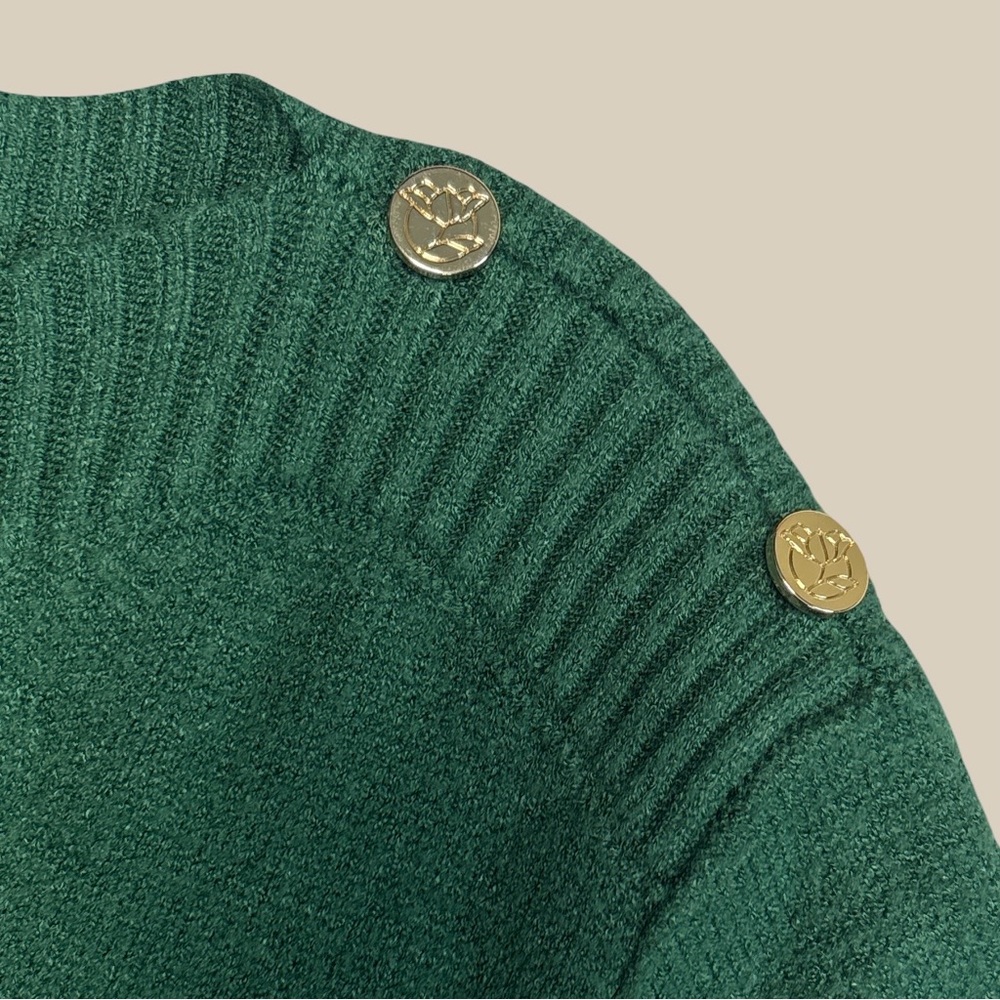 Draper James Women’s Green Knit Sweater Gold Button Shoulder Detail Holiday SZ M - Picture 3 of 5